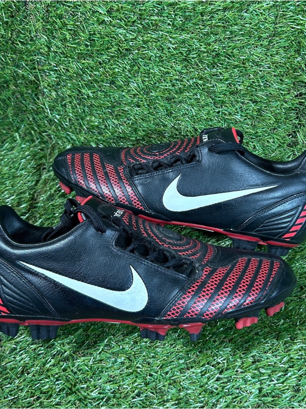 Nike Total Ninety 90 Shoot II FG Soccer Cleats Men 9 Black Red 318887-016